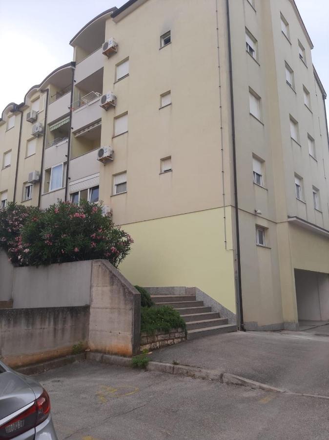 Apartman Sky Пула Экстерьер фото